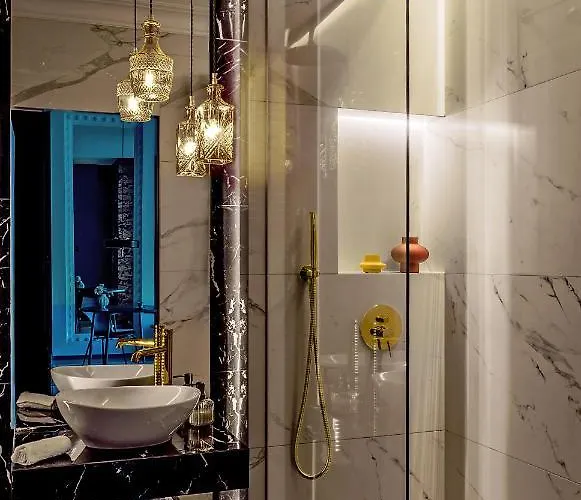 Apartment Parking Free